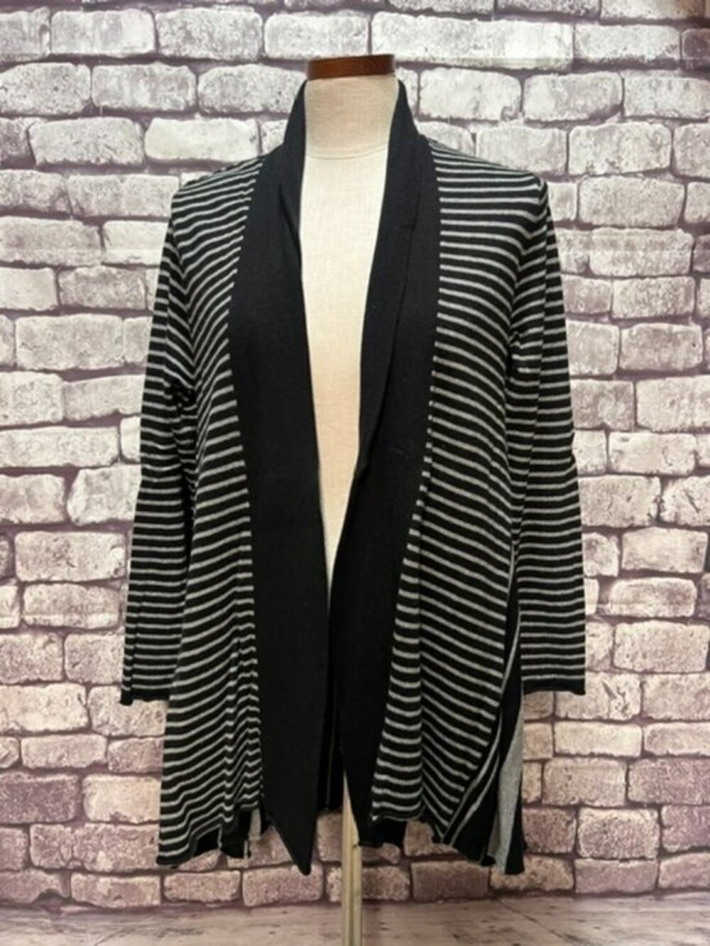 Soft Surroundings Black & Gray No Close Cardigan Sweater Size L